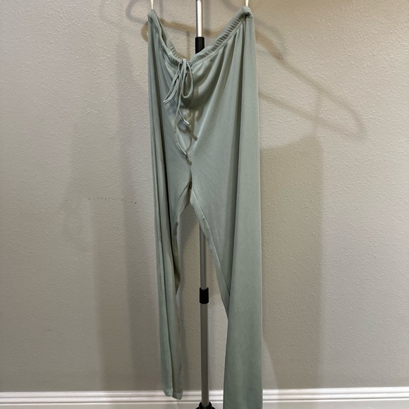 3-piece loungewear set pre-loved, EXCELLENT condition! - Picture 13 of 15